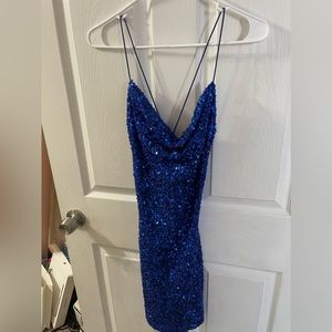 Short blue sequence dress